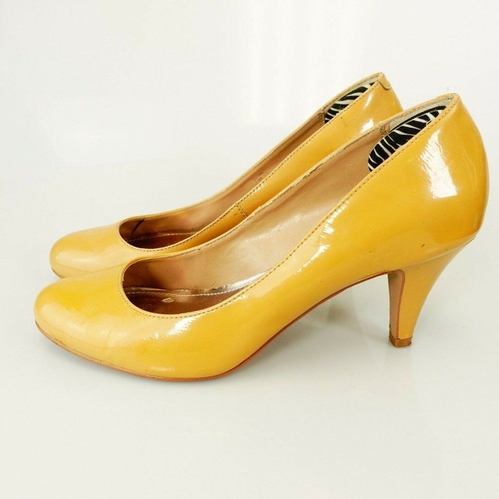 Indie Sleaze Heel Pumps Steve Madden Womens 7.5 Yellow Retro Office Leather